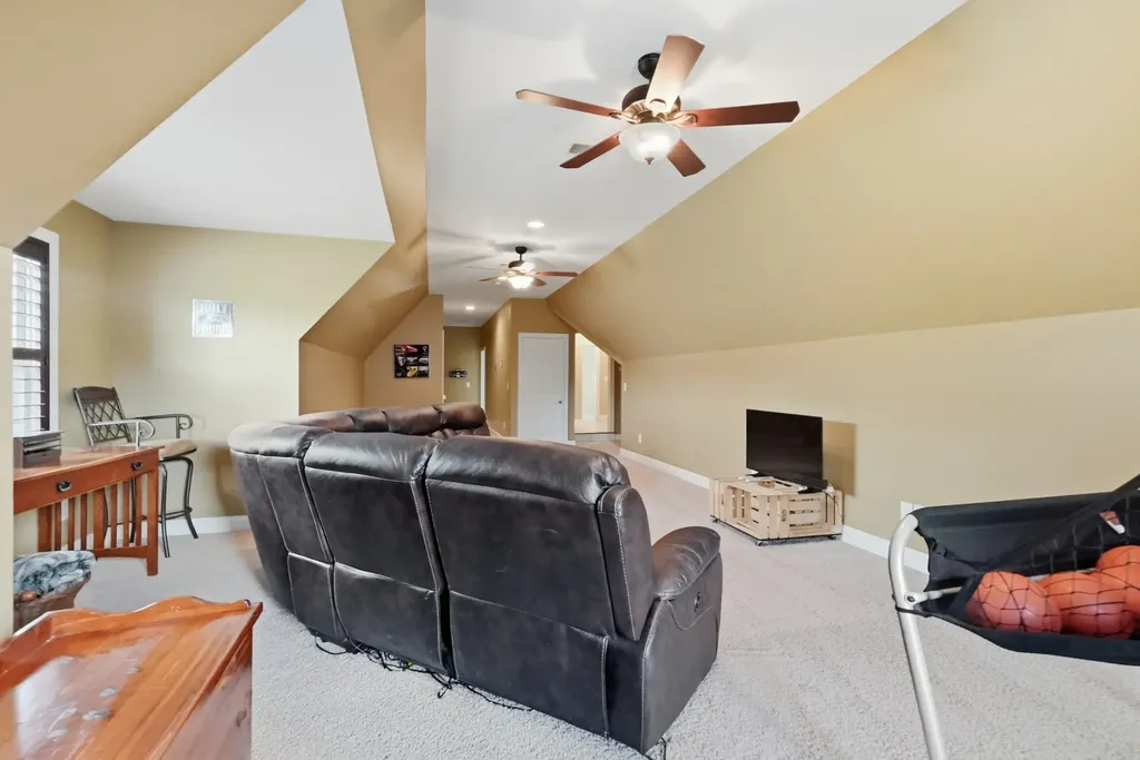 121 Saranac Trail Hendersonville TN 37075