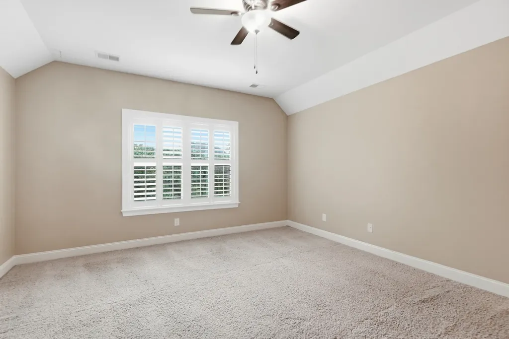 121 Saranac Trail Hendersonville TN 37075