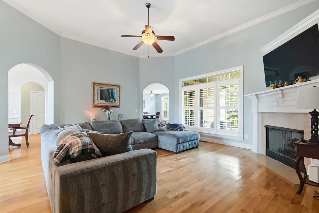 121 Saranac Trail Hendersonville TN 37075
