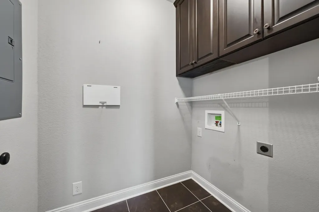 341 Turnberry Circle Clarksville TN 37043