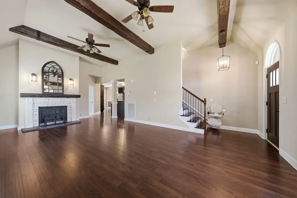 341 Turnberry Circle Clarksville TN 37043