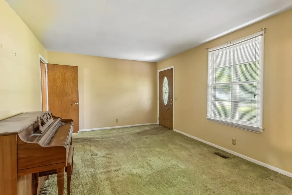 1810 Foxdale Drive Murfreesboro TN 37130