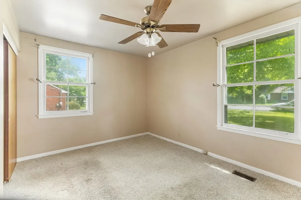 1810 Foxdale Drive Murfreesboro TN 37130