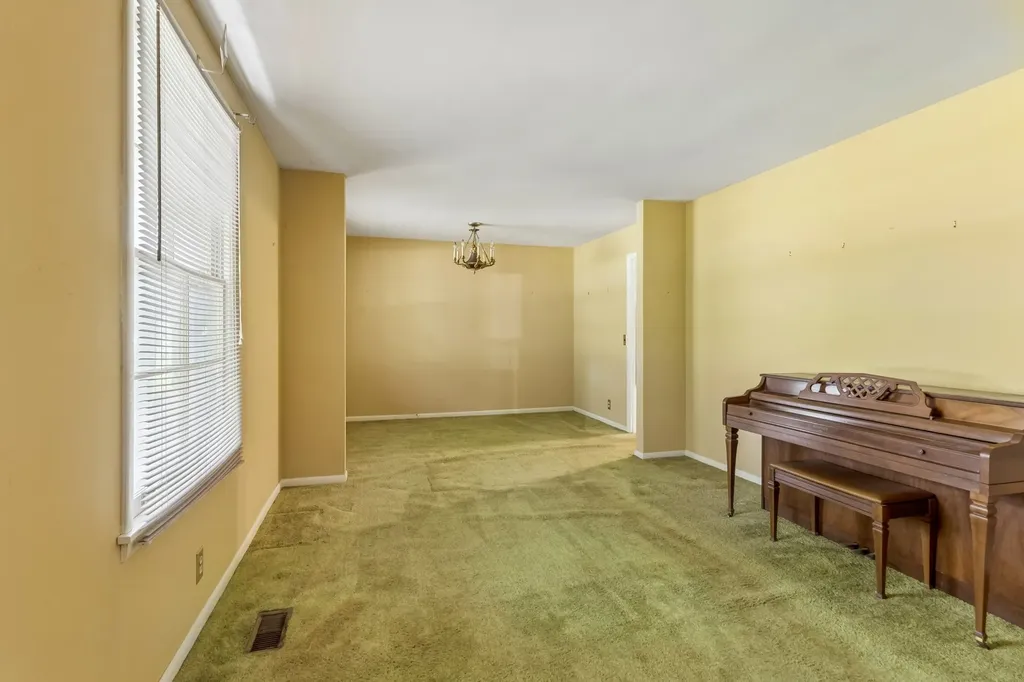 1810 Foxdale Drive Murfreesboro TN 37130