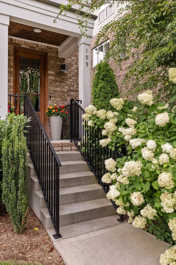 109 Demoss Road Nashville TN 37209