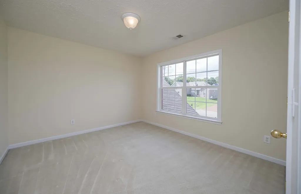 7011 Buffalo Drive La Vergne TN 37086