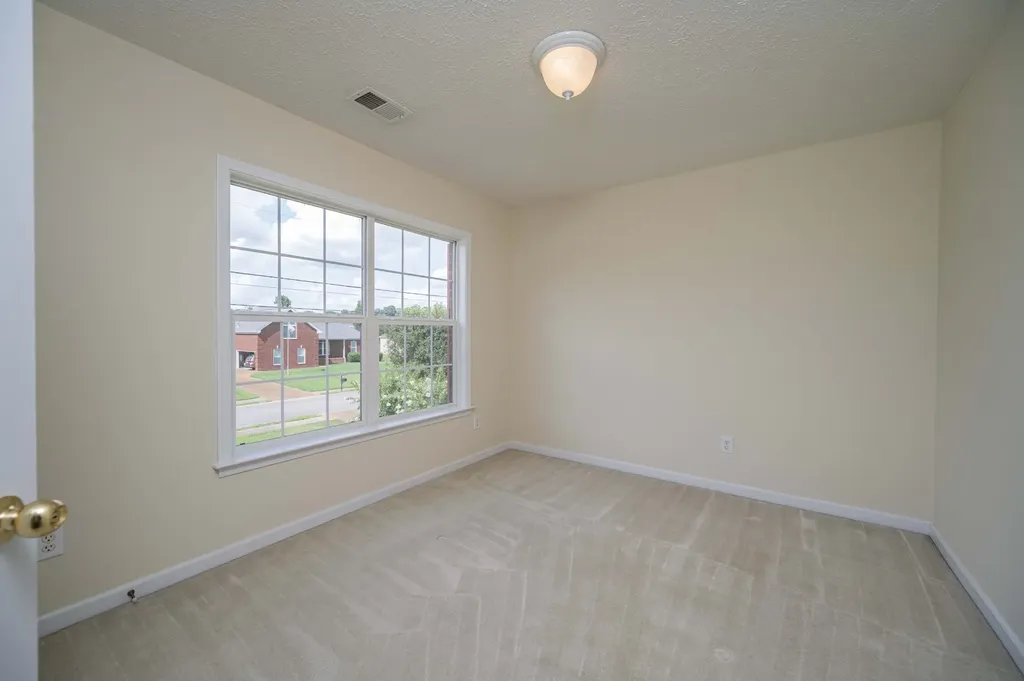 7011 Buffalo Drive La Vergne TN 37086