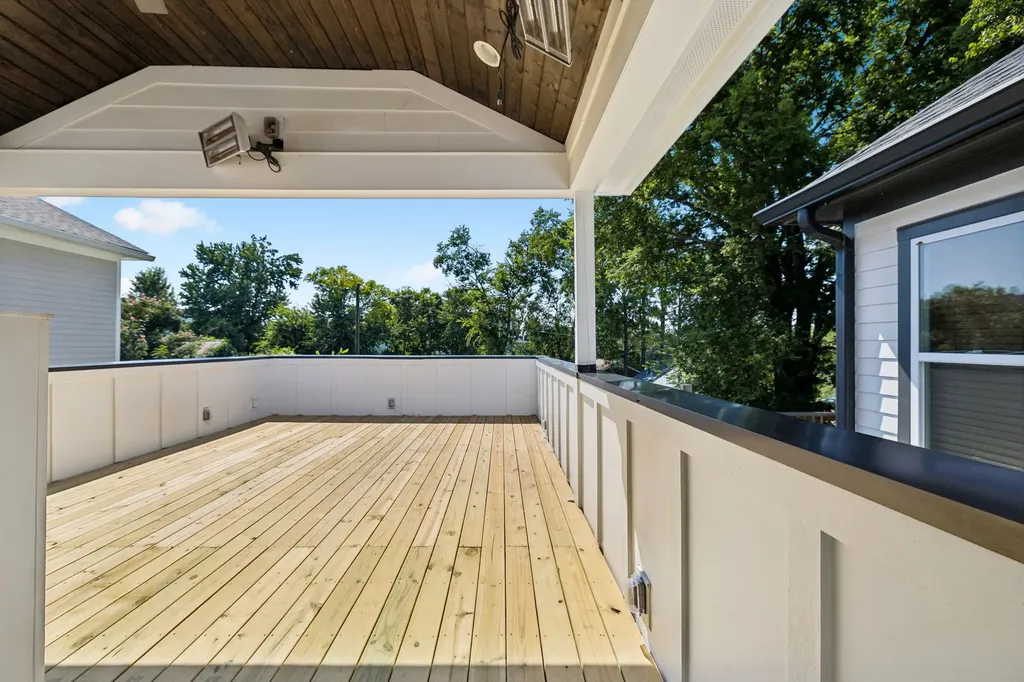 557A Stevenson Street Nashville TN 37209