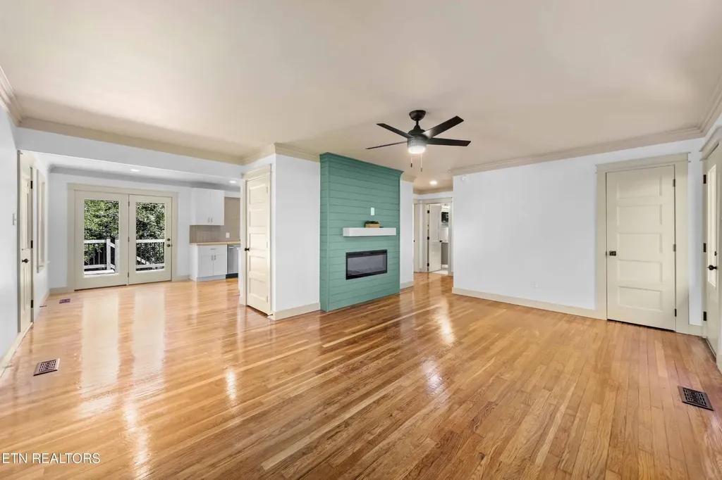 3100 Greenway Drive Knoxville TN 37918