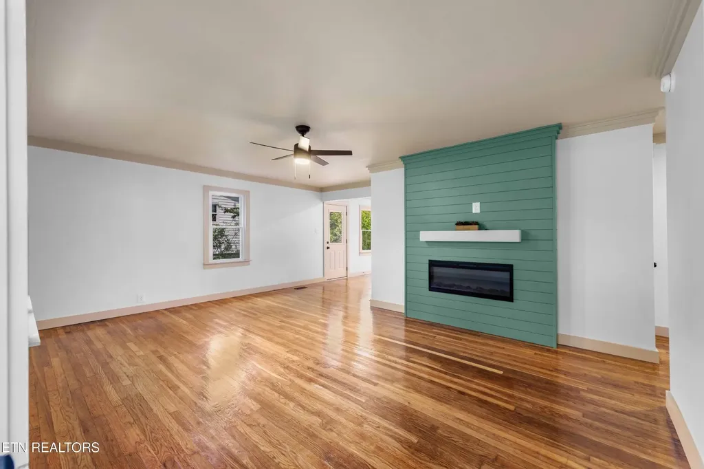 3100 Greenway Drive Knoxville TN 37918