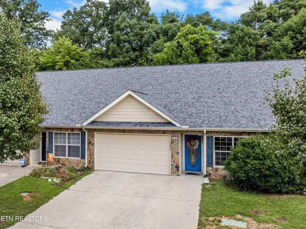 5290 Avery Woods Lane Knoxville TN 37921