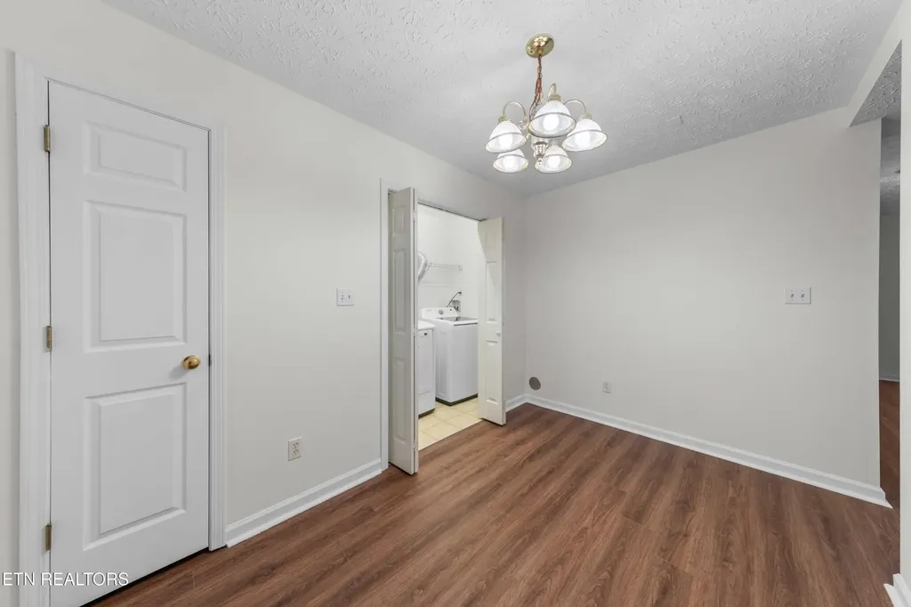 5290 Avery Woods Lane Knoxville TN 37921