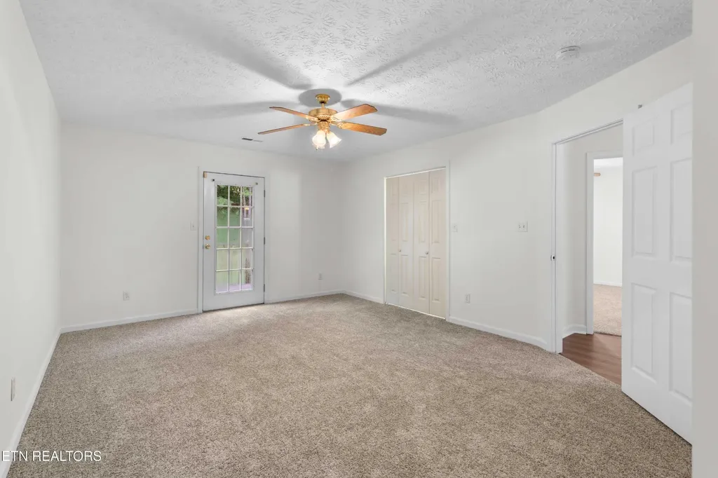 5290 Avery Woods Lane Knoxville TN 37921