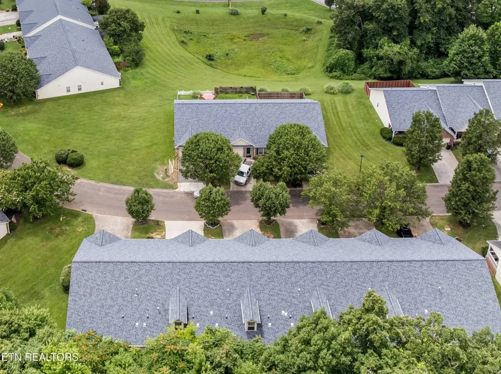 5290 Avery Woods Lane Knoxville TN 37921