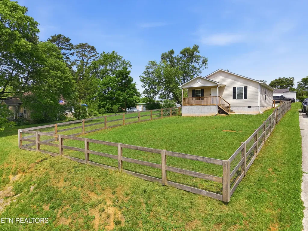 2721 Carson Avenue Knoxville TN 37917