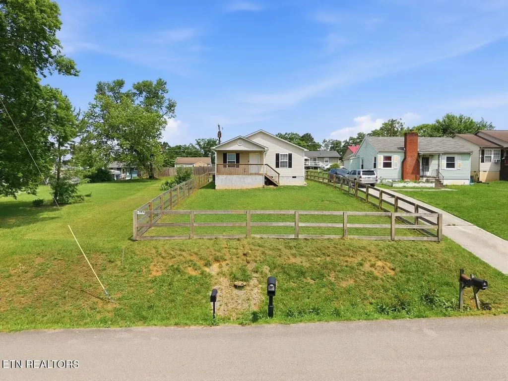 2721 Carson Avenue Knoxville TN 37917