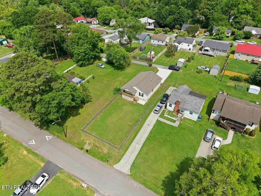 2721 Carson Avenue Knoxville TN 37917