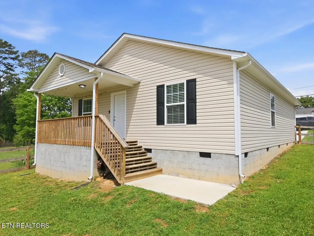 2721 Carson Avenue Knoxville TN 37917