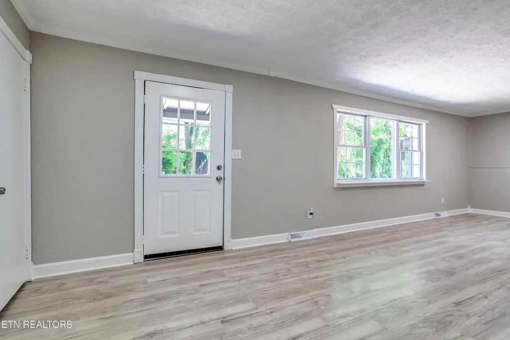 2316 W Patrick Avenue Maryville TN 37804