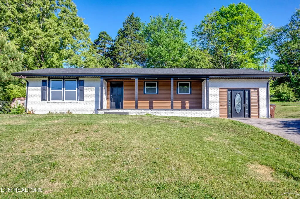 114 W Maiden Lane Oak Ridge TN 37830