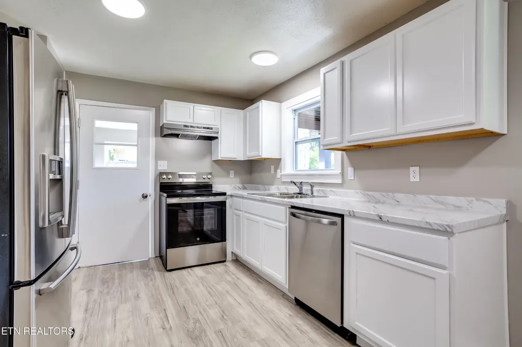 114 W Maiden Lane Oak Ridge TN 37830
