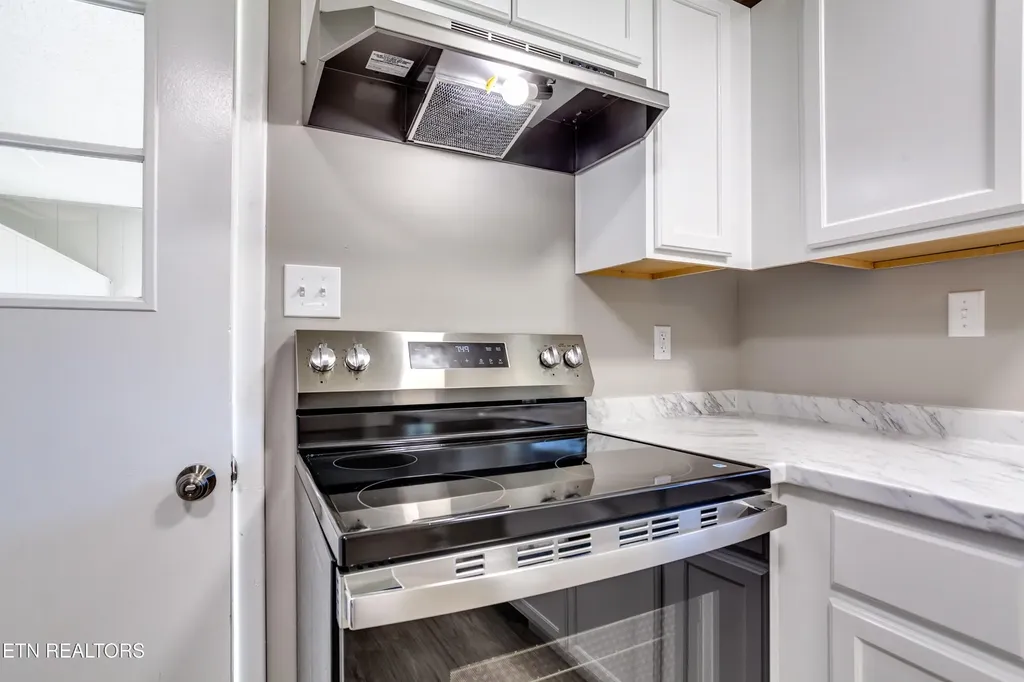 114 W Maiden Lane Oak Ridge TN 37830