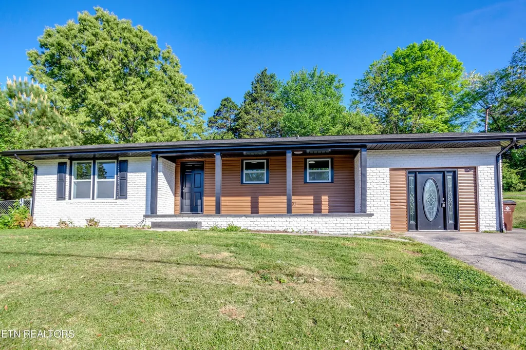 114 W Maiden Lane Oak Ridge TN 37830