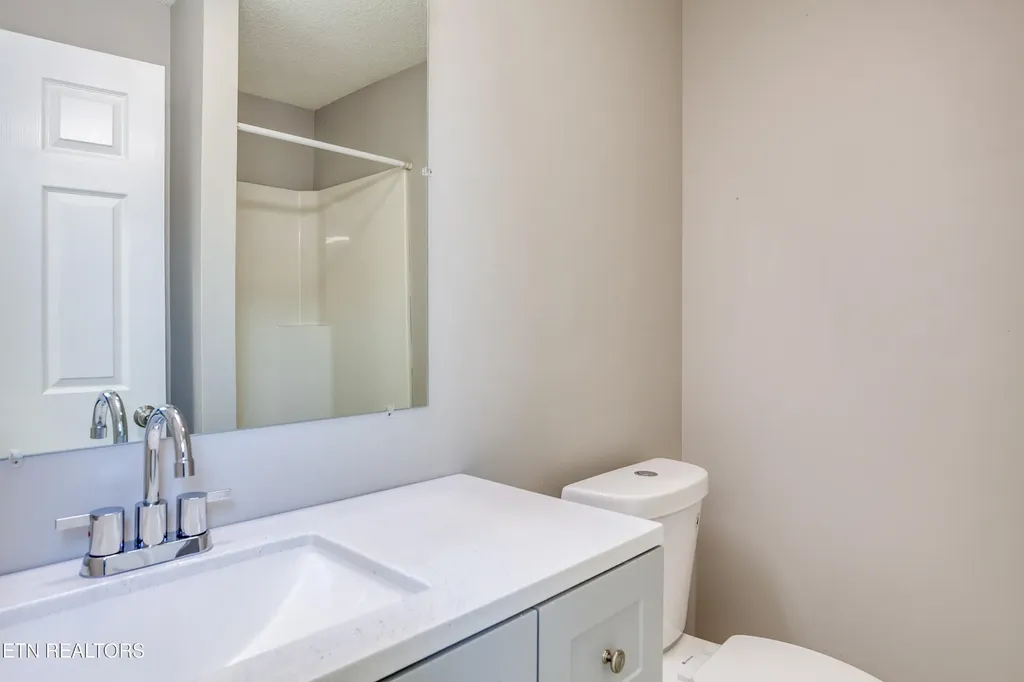 114 W Maiden Lane Oak Ridge TN 37830