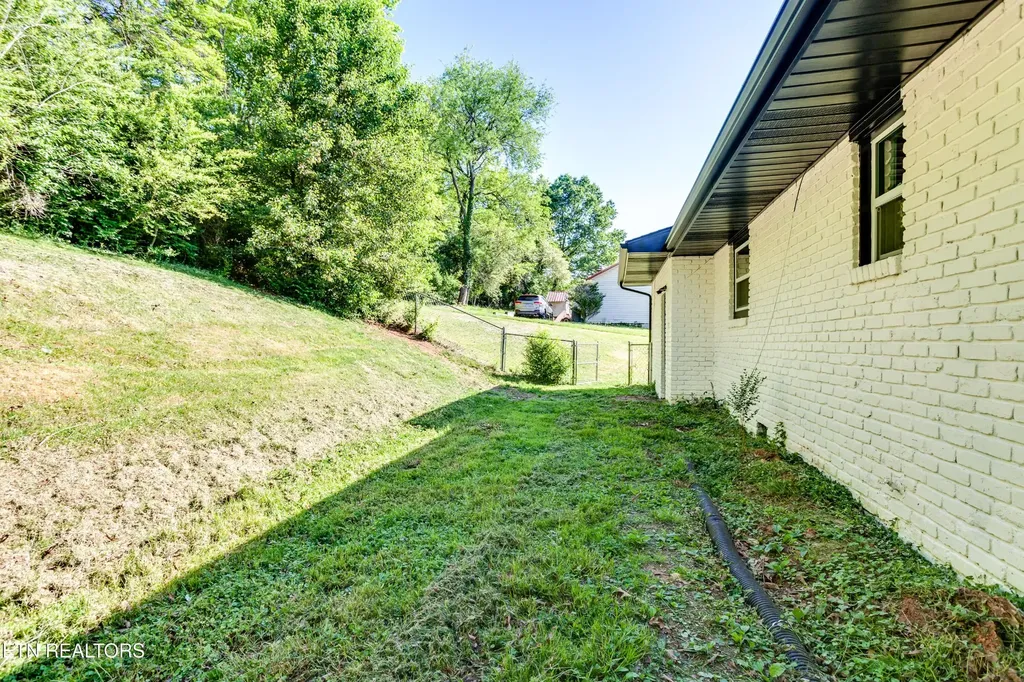 114 W Maiden Lane Oak Ridge TN 37830