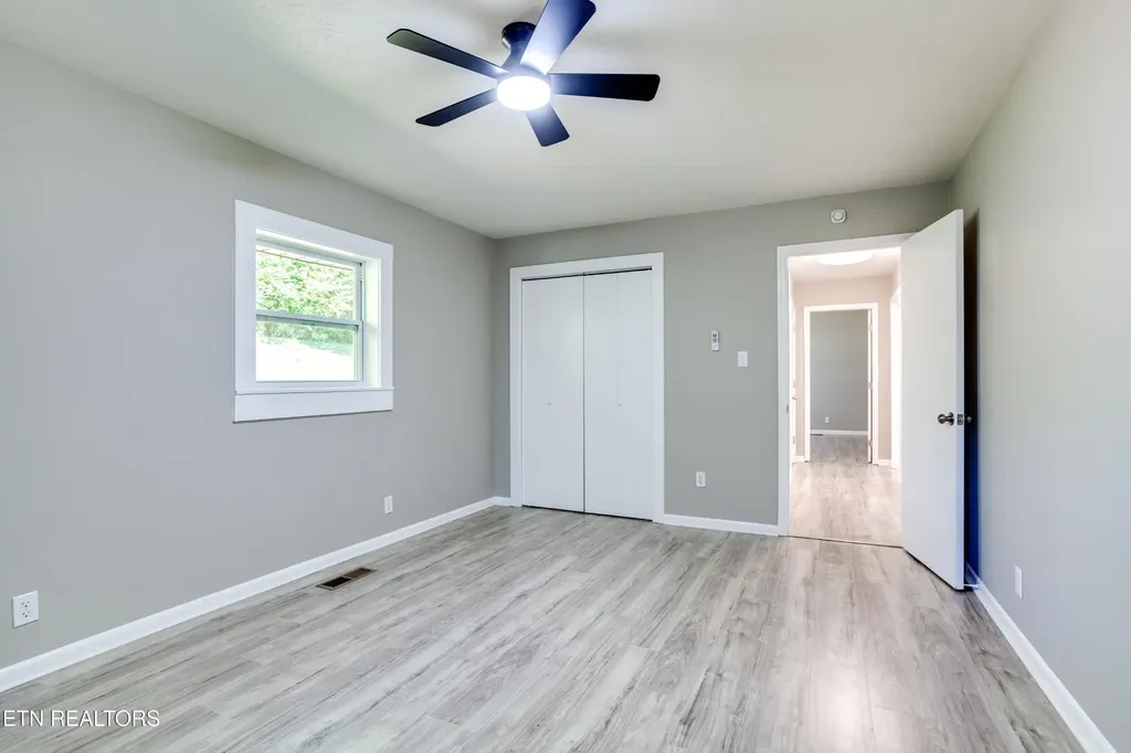 114 W Maiden Lane Oak Ridge TN 37830