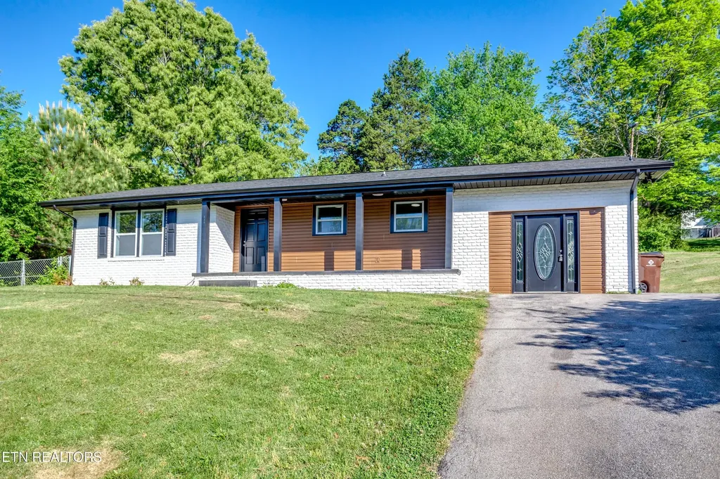 114 W Maiden Lane Oak Ridge TN 37830