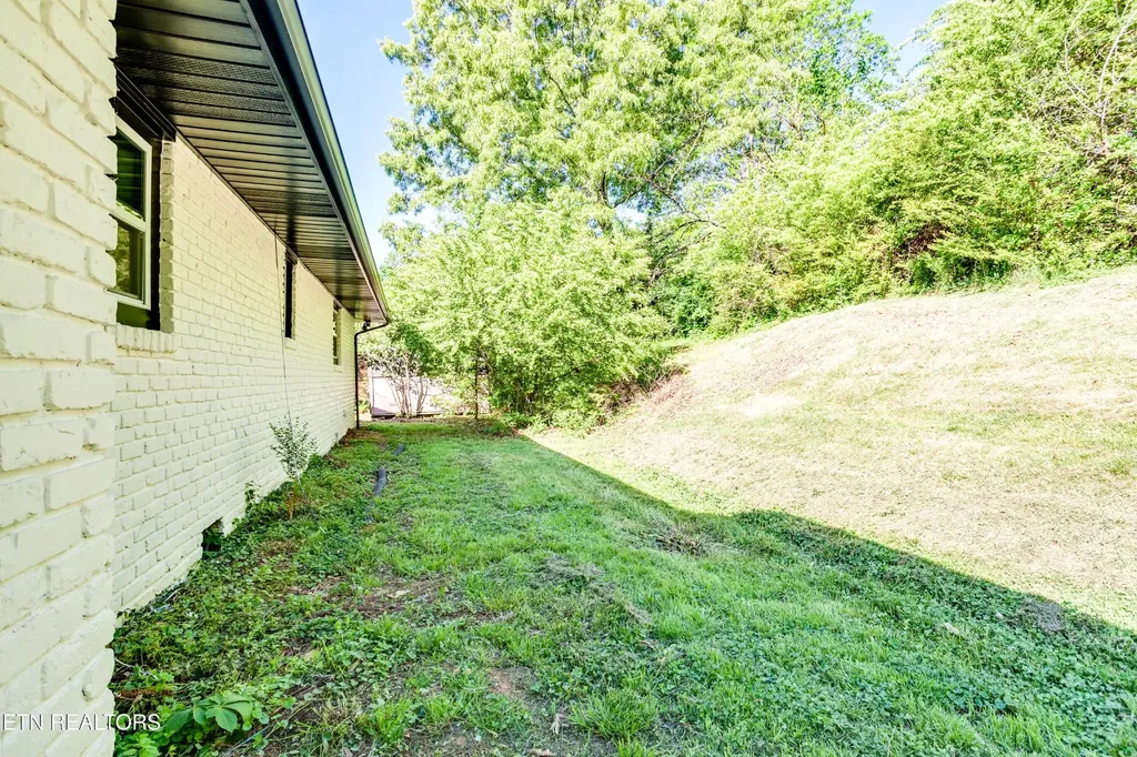 114 W Maiden Lane Oak Ridge TN 37830