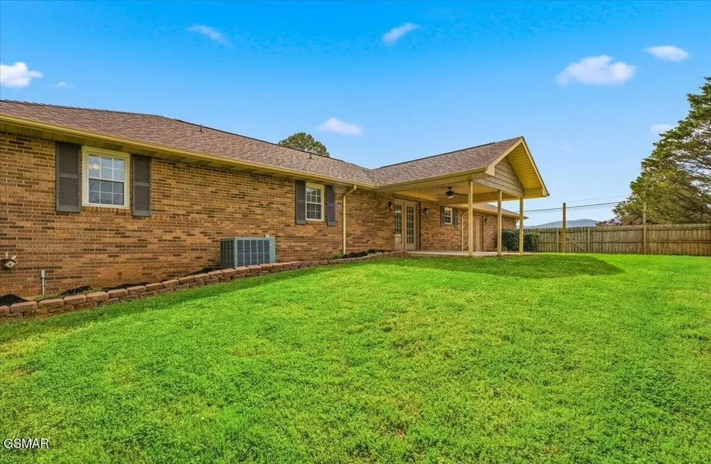 209 Lavista Drive Maryville TN 37804