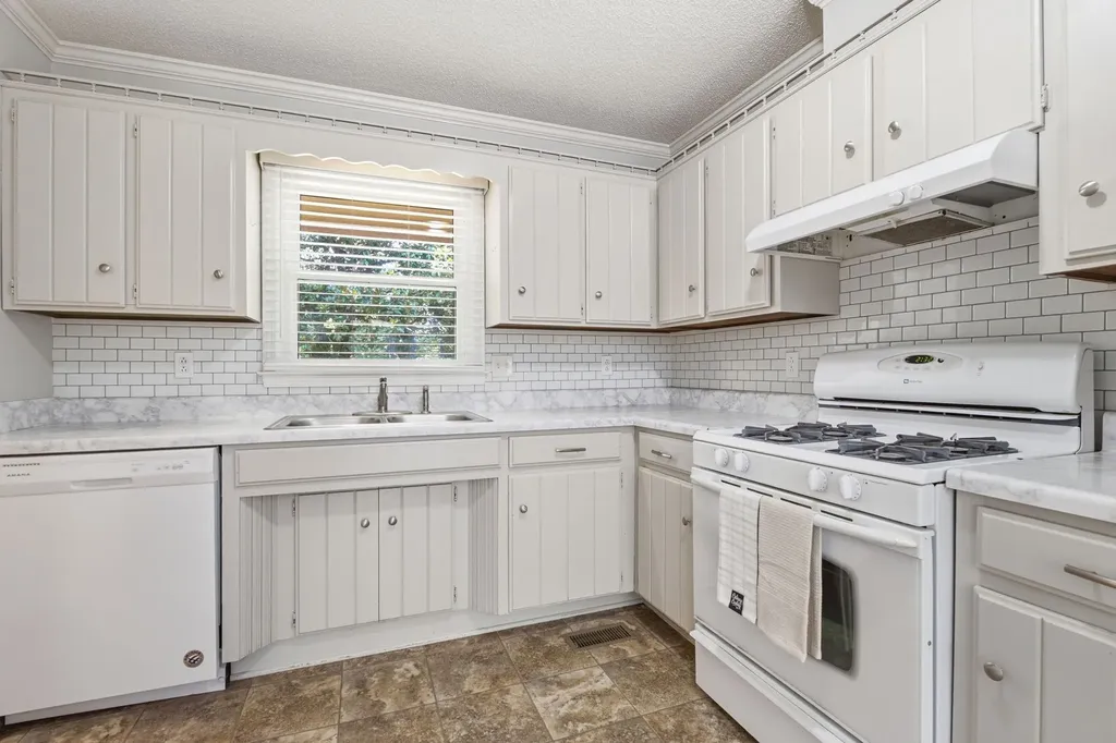 562 Sharondale Drive Murfreesboro TN 37129
