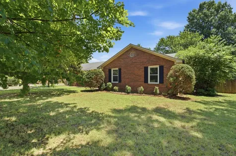 562 Sharondale Drive Murfreesboro TN 37129