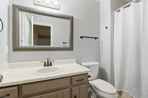 562 Sharondale Drive Murfreesboro TN 37129