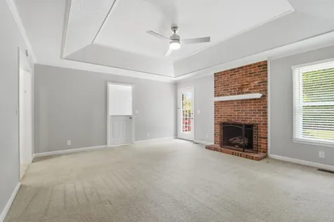 562 Sharondale Drive Murfreesboro TN 37129