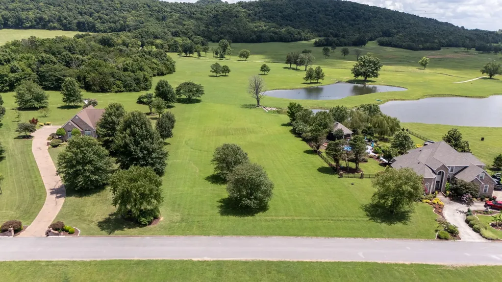 107 Forrest Court Shelbyville TN 37160