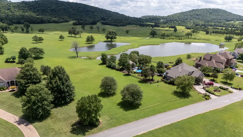 107 Forrest Court Shelbyville TN 37160