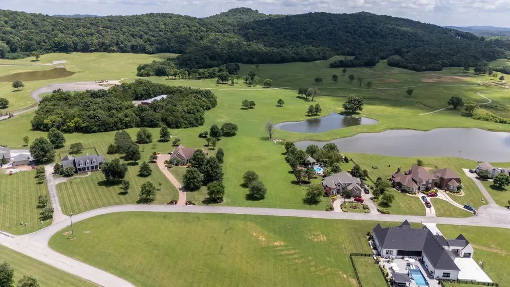 107 Forrest Court Shelbyville TN 37160