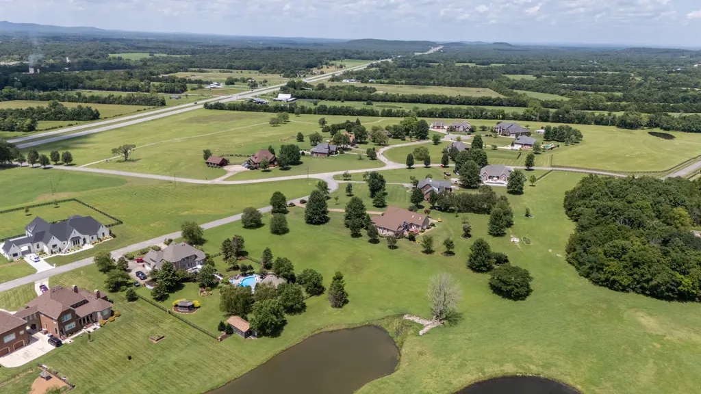 107 Forrest Court Shelbyville TN 37160