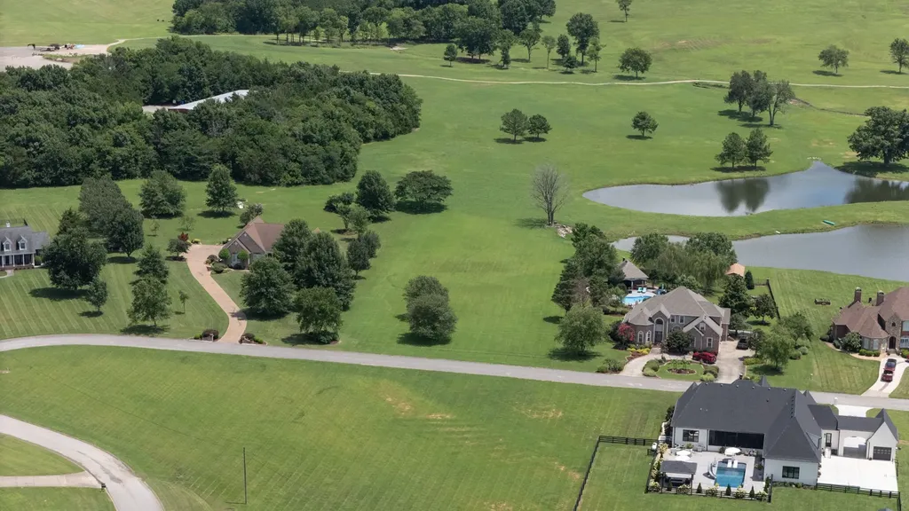 107 Forrest Court Shelbyville TN 37160