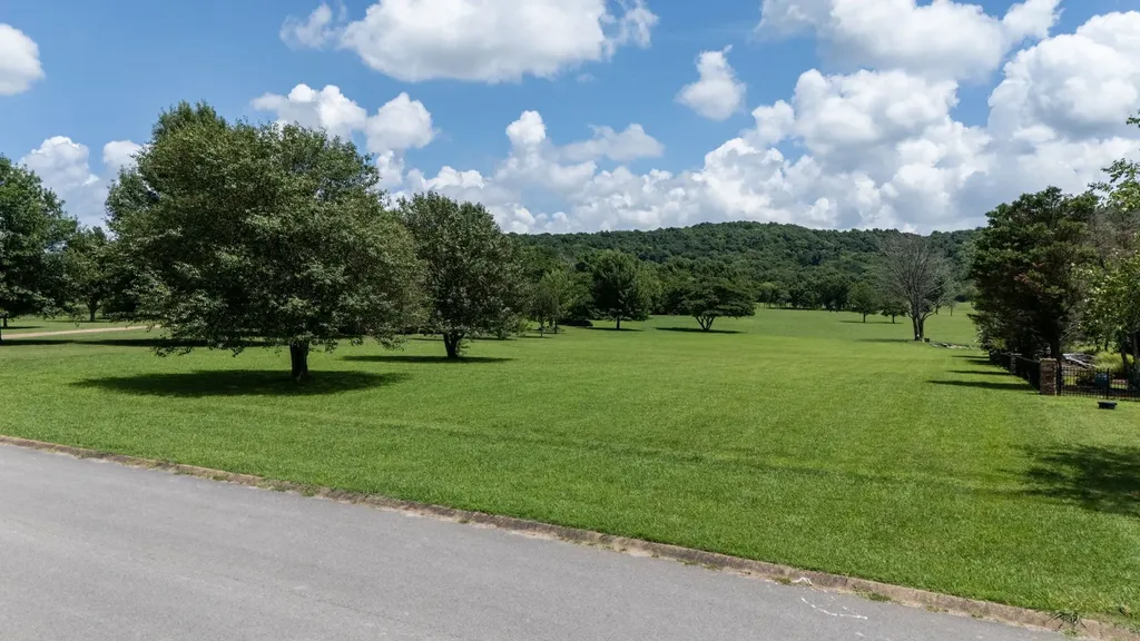 107 Forrest Court Shelbyville TN 37160