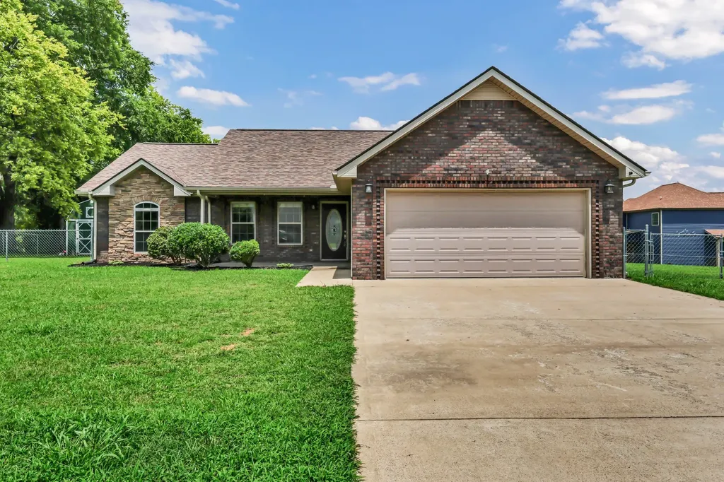 1453 Rustys Lane Clarksville TN 37042