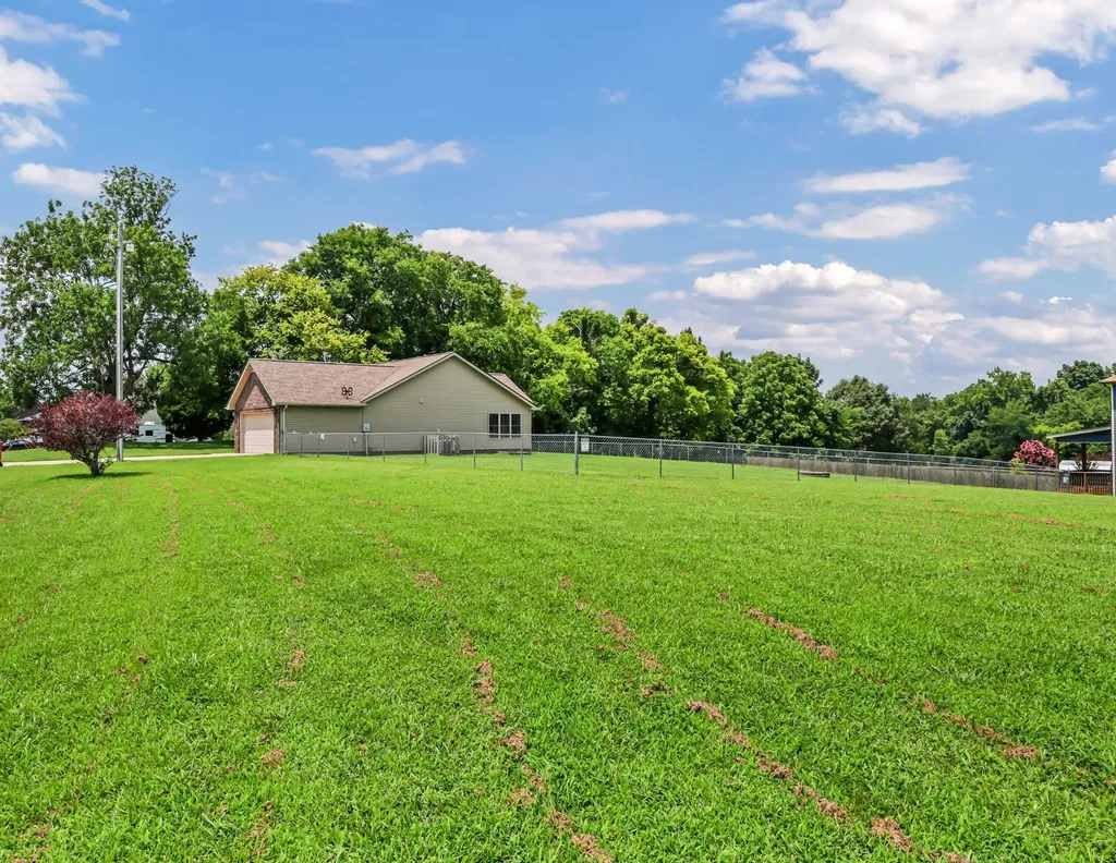 1453 Rustys Lane Clarksville TN 37042