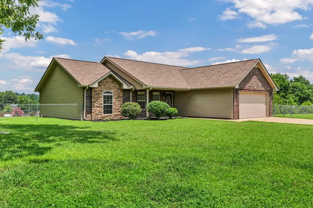 1453 Rustys Lane Clarksville TN 37042