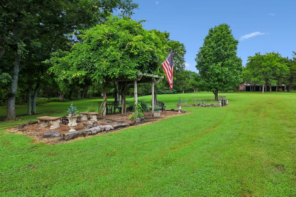 11627 Bell Buckle Road Bell Buckle TN 37020