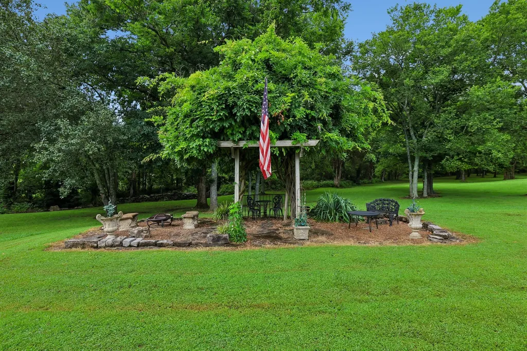 11627 Bell Buckle Road Bell Buckle TN 37020