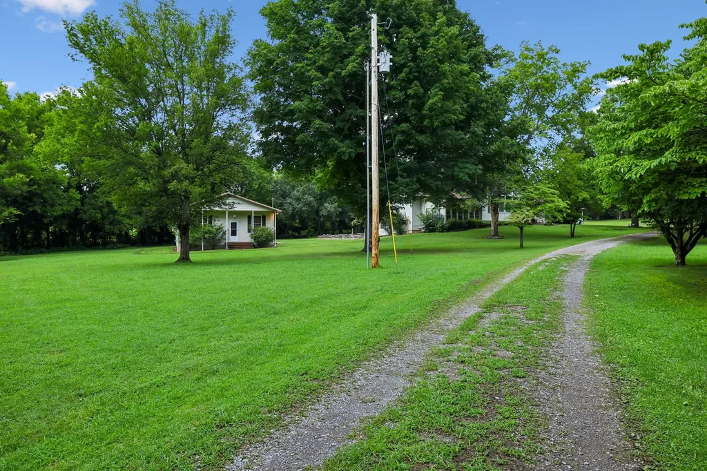 11627 Bell Buckle Road Bell Buckle TN 37020