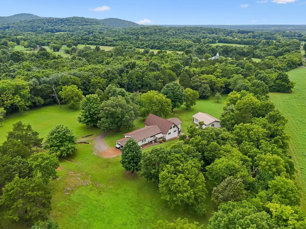 11627 Bell Buckle Road Bell Buckle TN 37020